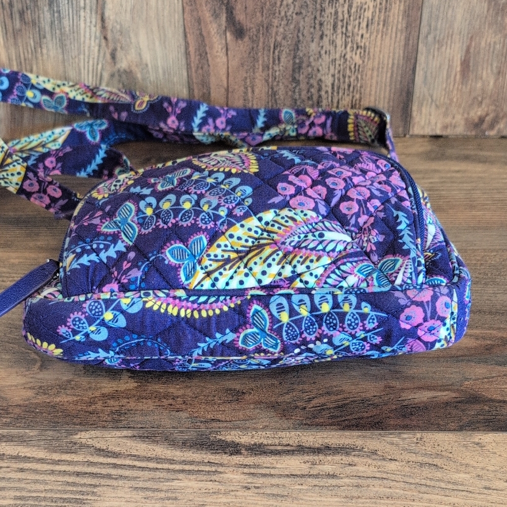 Vera Bradley Batik Leaves Adjustable Crossbody Hipster Bag M547 - Picture 3 of 9